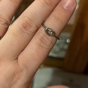 Elegant Silver knot Ring
